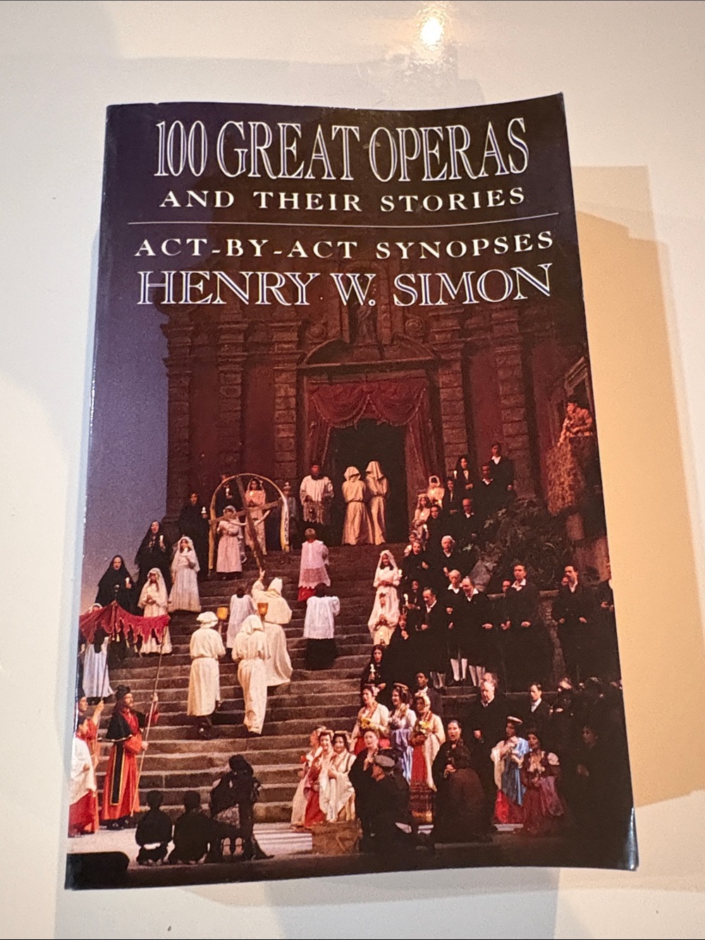 - 100 Great Operas and Their Stories (Brown Cover)
